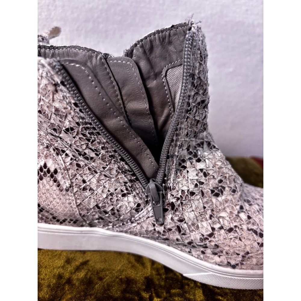 Corky's Hunt Snakeskin Wedge Sneakers Grey Cream High Top Zip Up Shoes Size 9 - Picture 10 of 12